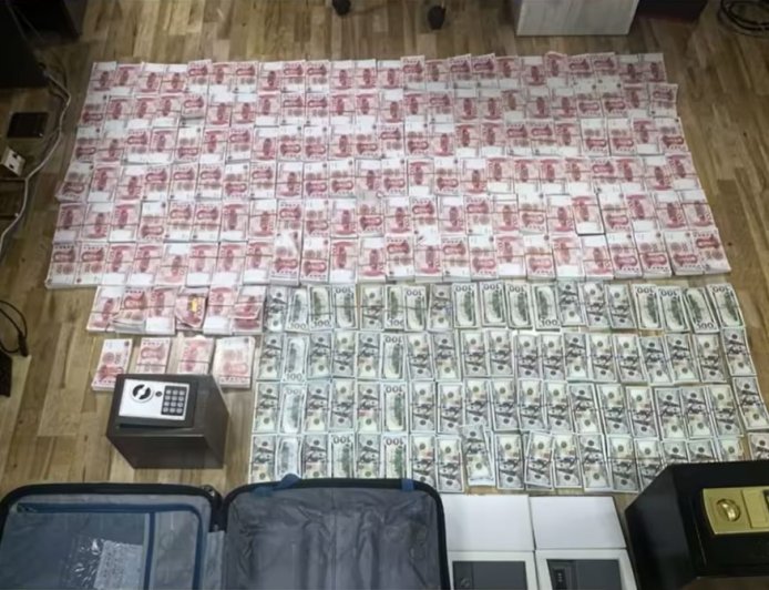 7,9 ТЭРБУМ ТӨГРӨГТЭЙ ТЭНЦЭХ ХЭМЖЭЭНИЙ ЮАНЬ, ДОЛЛАРЫГ ХУУРАМЧААР ХЭВЛЭН, ИРГЭДИЙГ ЗАЛИЛДАГ ХАМТРАН АМЬДРАГЧ ЭТГЭЭДҮҮДИЙГ БАРИВЧИЛЖЭЭ