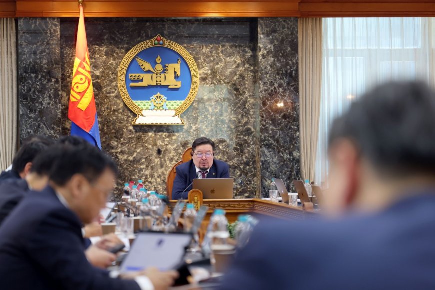 Гашуунсухайт болон Ханги боомтоор нүүрс тээвэрлэлтийн тасралтгүй ажиллагааг хангаж ажиллахыг даалгав